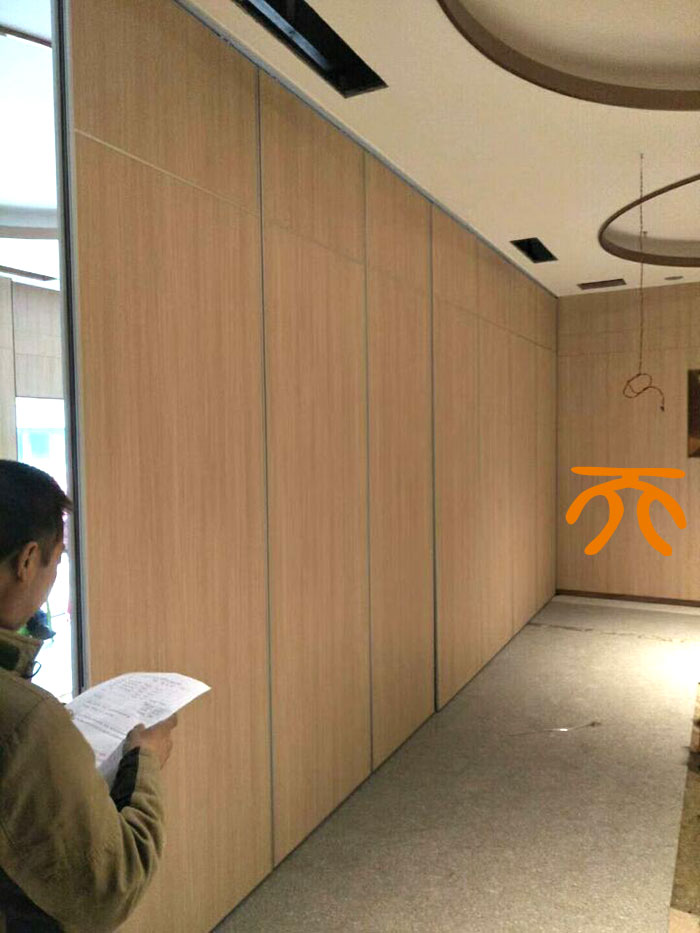 小龍火鍋移動隔斷